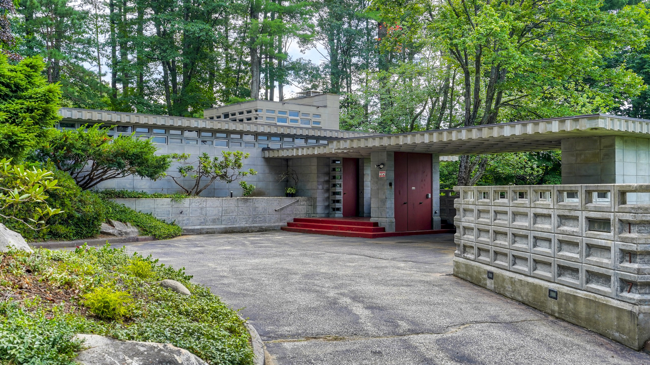 A Rare Frank Lloyd Wright House in New Hampshire Is for Sale